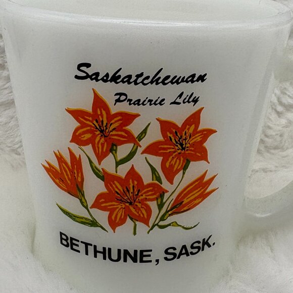 FireKing Anchor Hock Milk Glass Mug Bethune Saskatchewan Prairie Lily(SKU: 274MI - Picture 2 of 6